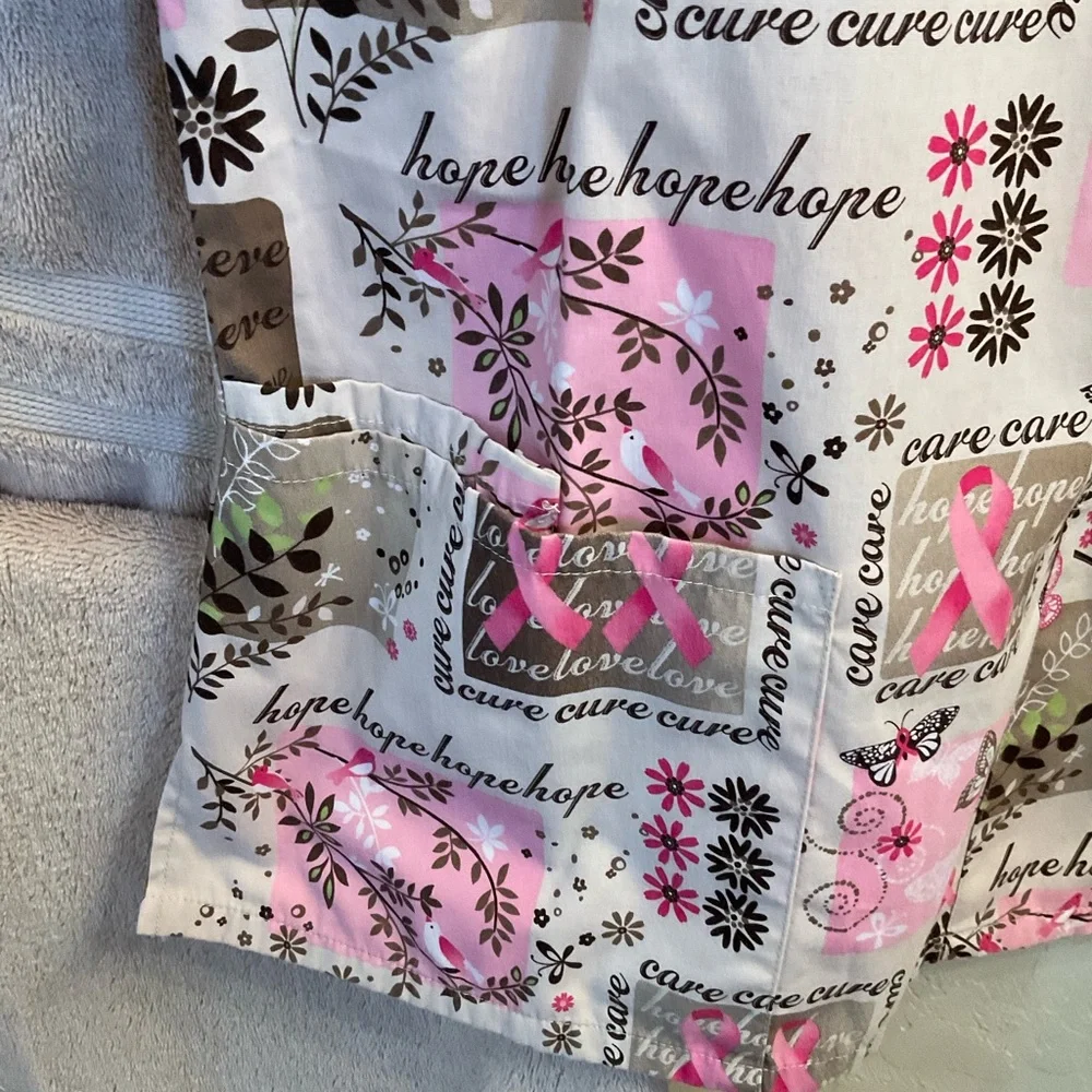HQ Scrubs Breast Cancer Awareness Top, Cute and in great condition.  Fitted, Sm - Picture 4 of 13